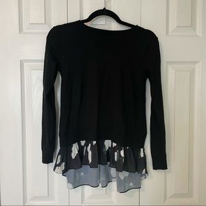 Club Monaco Light wool sweater with flower detailings at the bottom